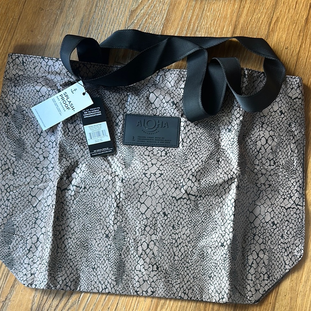 NWT Aloha Collection Splash-Proof Day Tripper Zipped Tote Bag - Espresso/Black
